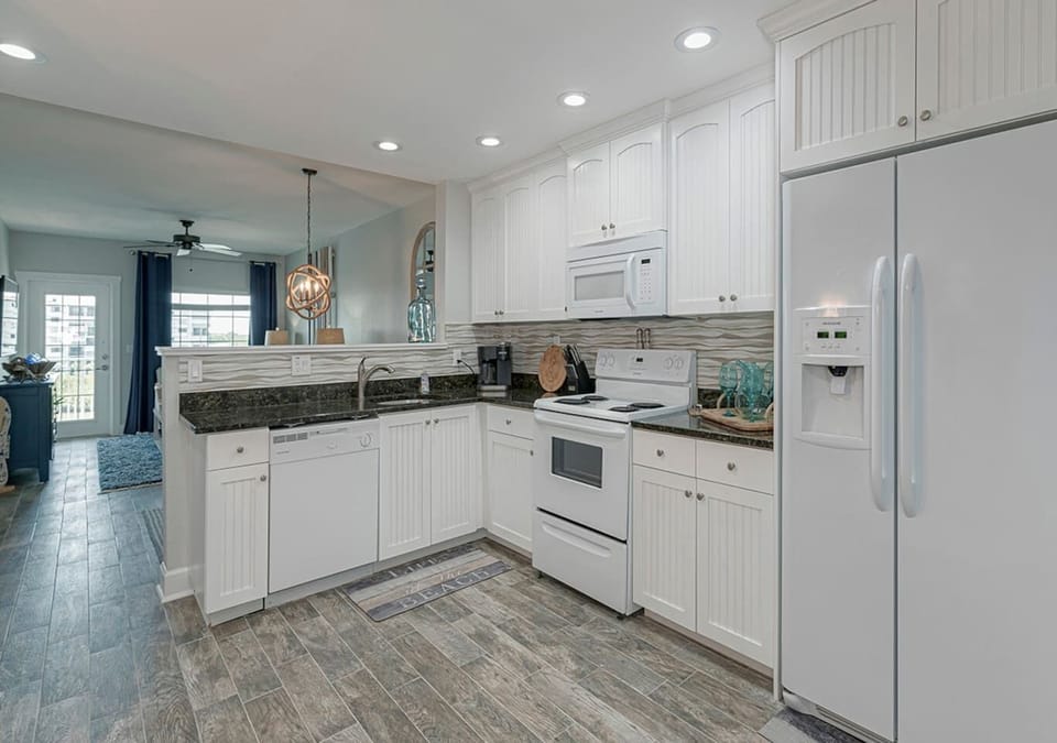 Another view of the kitchen