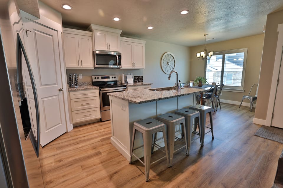 Fully Stocked Kitchen & Dining Room