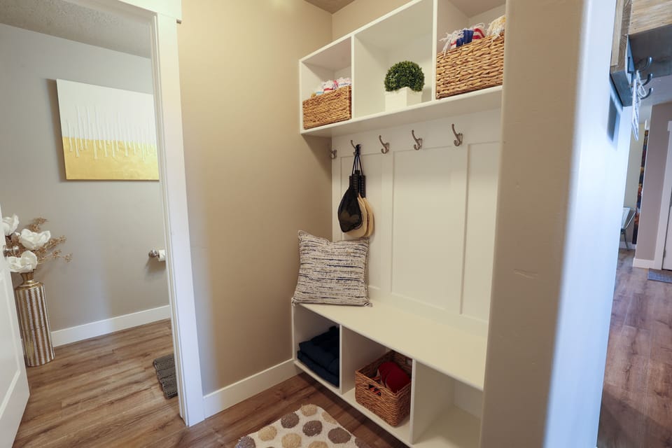 Entryway & Main Floor 1/2 Bath