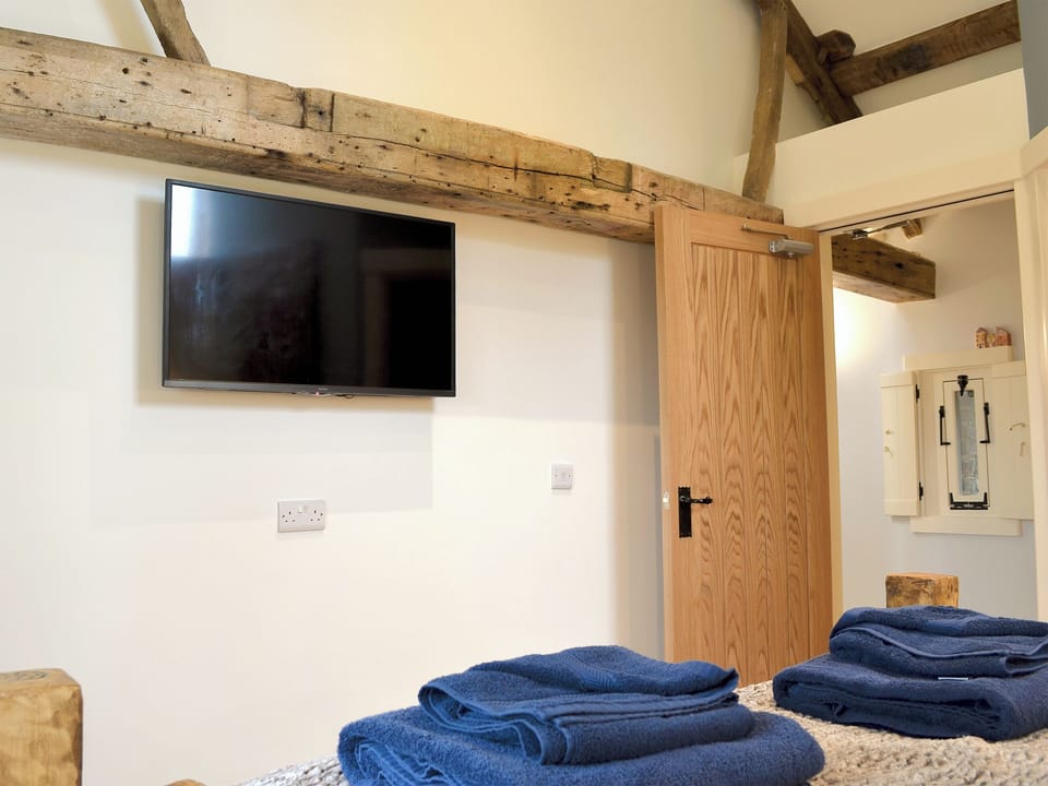 Comfortable double bedroom | Ey Up - Dringhoe Hall Cottages - Dringhoe Hall Cottages, Driffield, near Bridlington