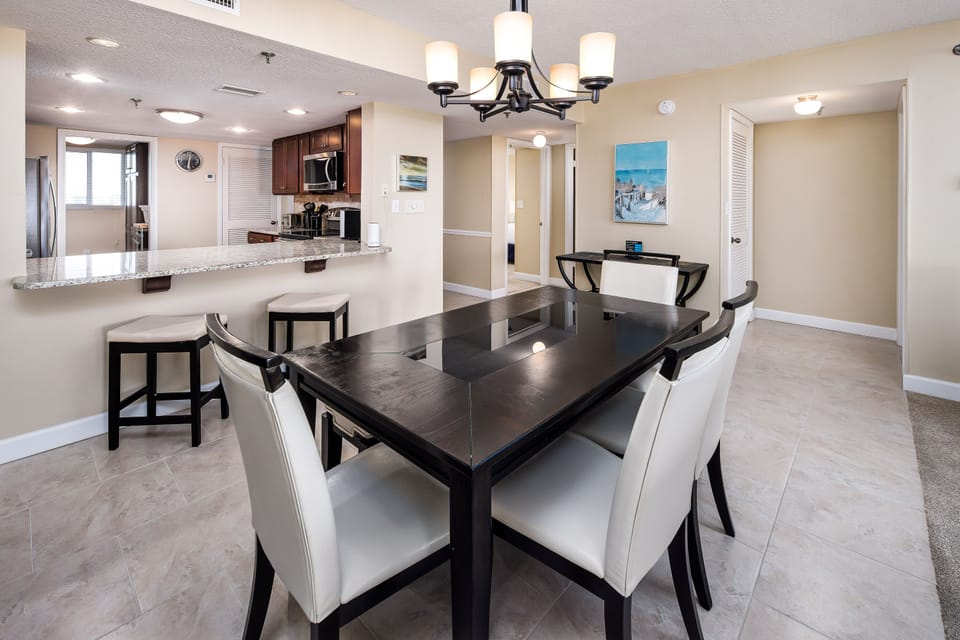 Dining area - Such a great vacation home perk...dine right from the home after a long day on the beach.
