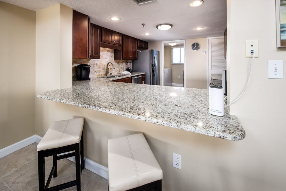 Breakfast bar - Additional seating at the breakfast bar for two.