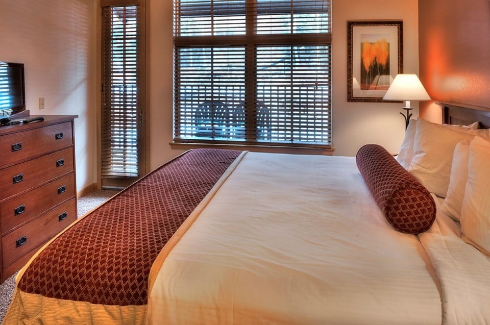 Master king bedroom.