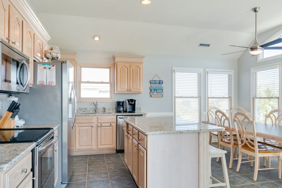 OSI08: Shore Beats Workin' l Top Level Kitchen
