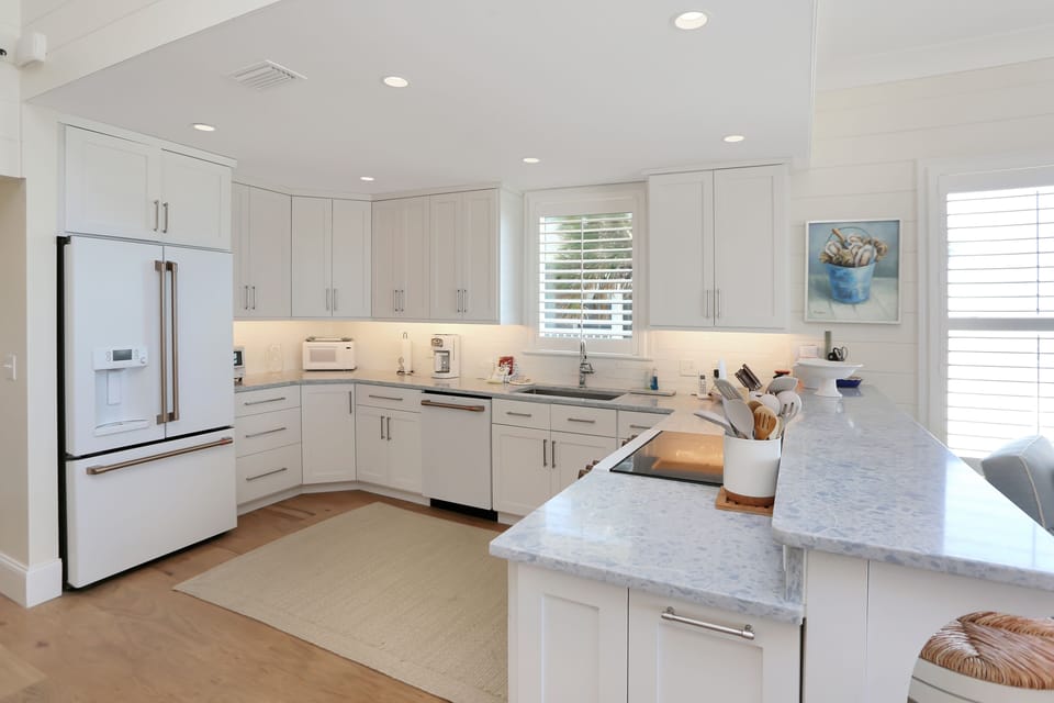 Southside Kitchen with Bar Seating