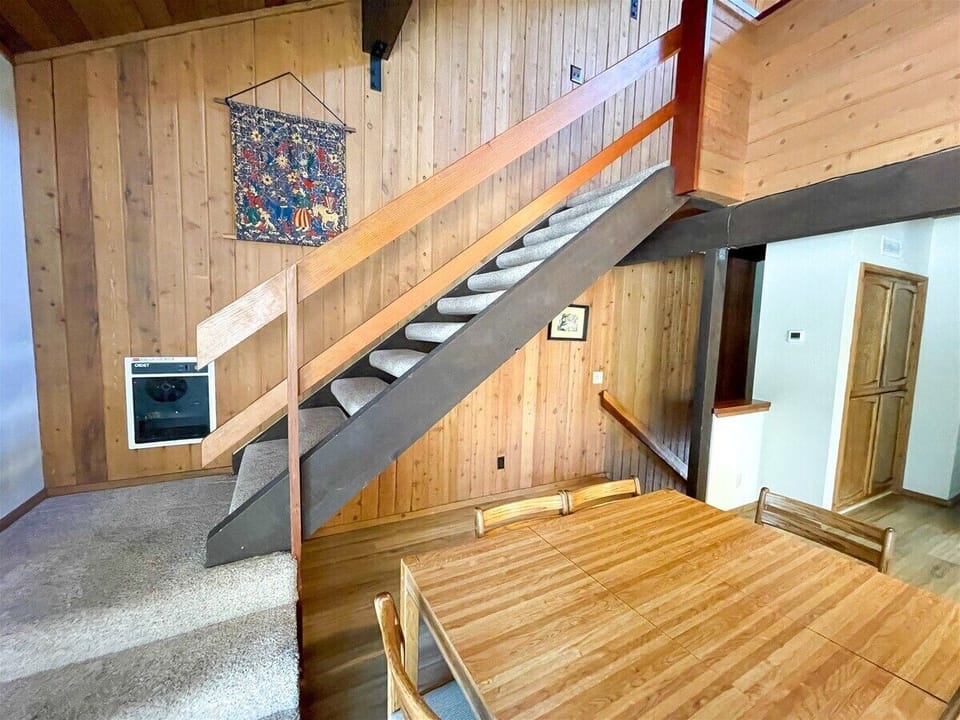 Mammoth Condo Rental Arrowhead 4: Stairs to the Loft Behind Dining Talbe