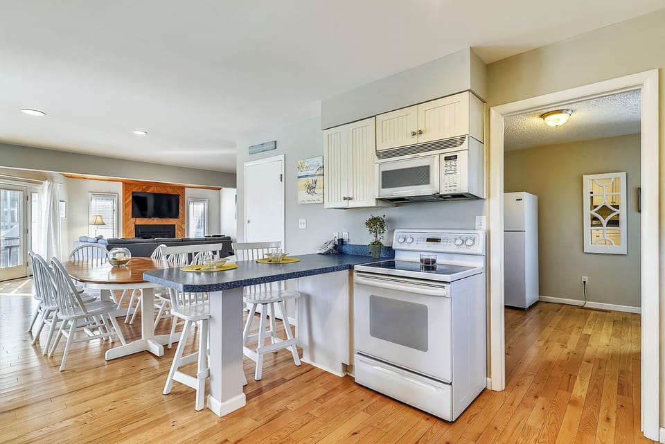 Main Level,Kitchen,