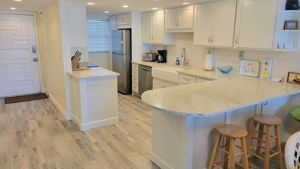 Updated Fully Equipped Kitchen