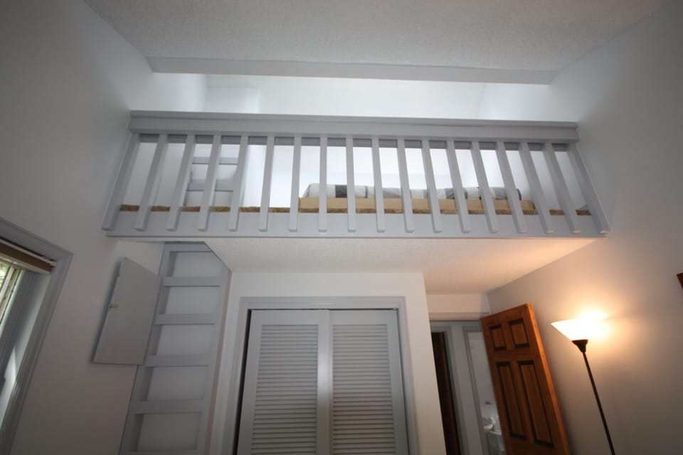 Loft in Twin Room