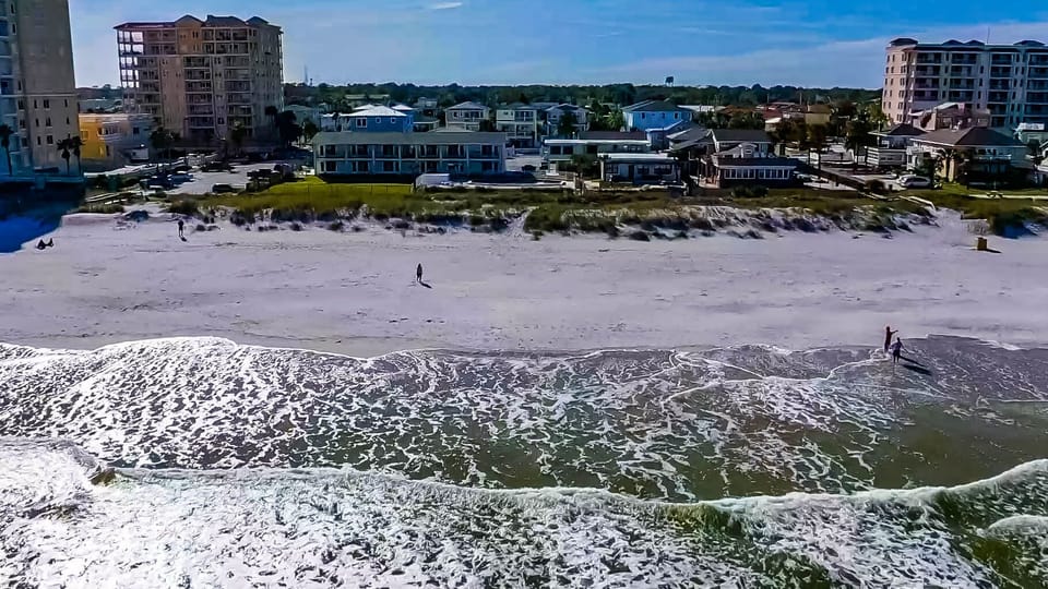 OCEANFRONT COMMUNITY - OCEANFRONT COMMUNITY
