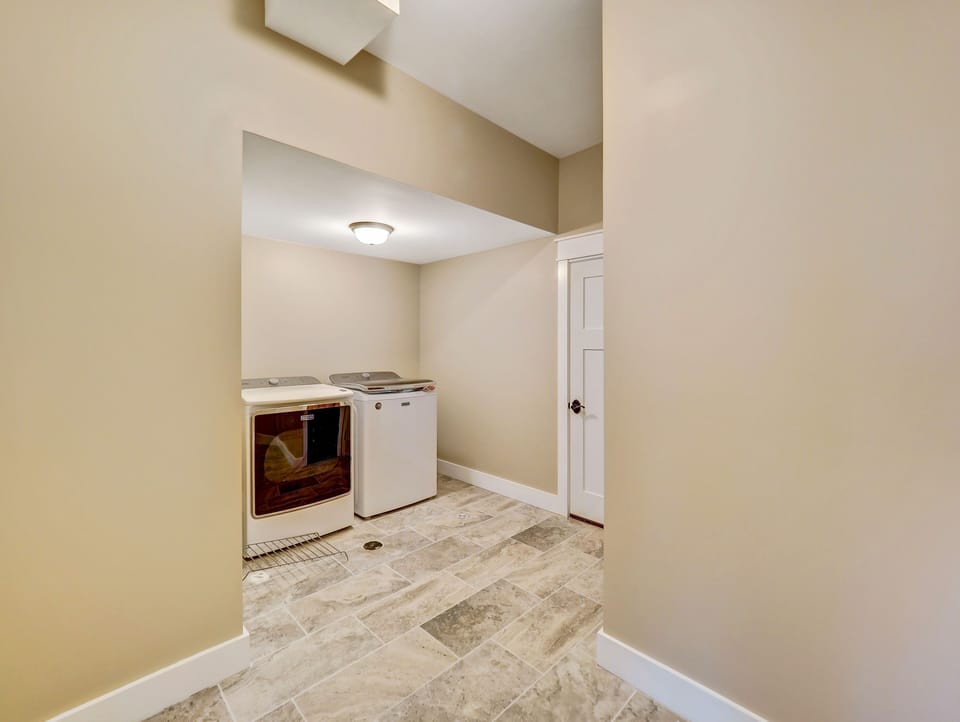 Lower Level Laundry