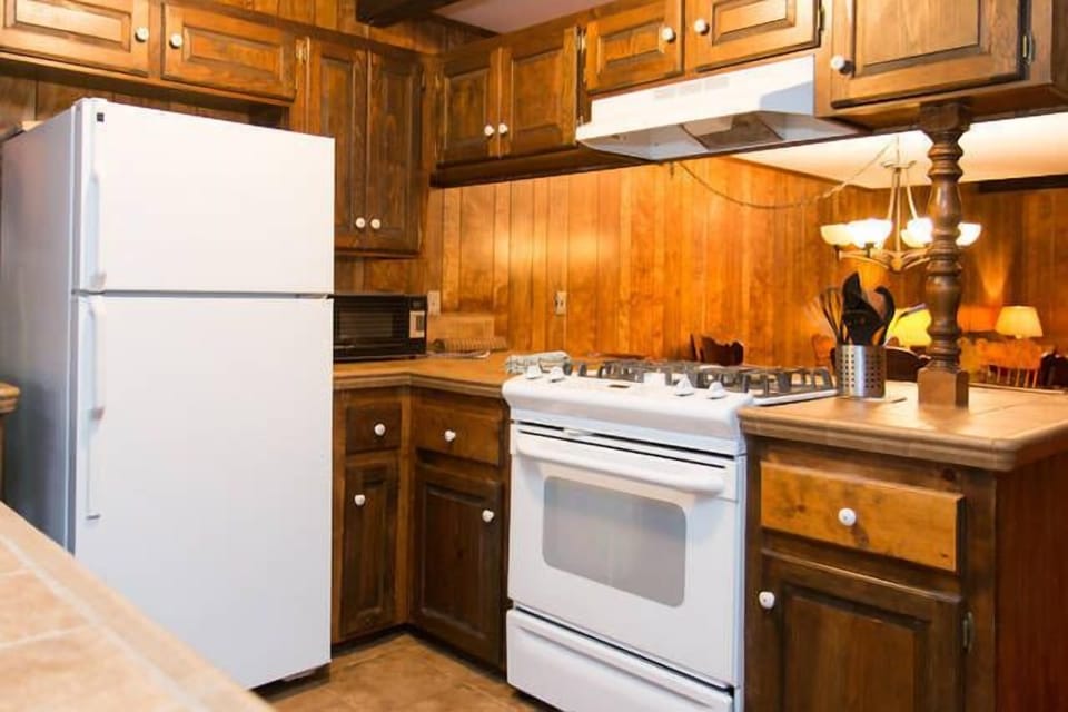 fully stocked kitchen 