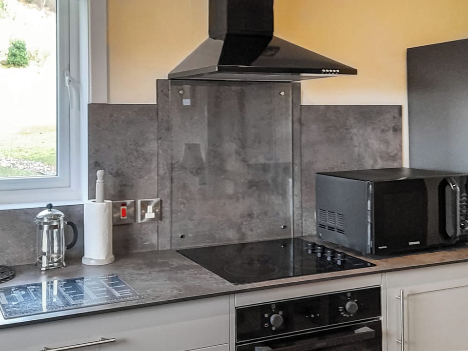 Kitchen | Sunnybank Cottage, Inveralligin, near Torridon