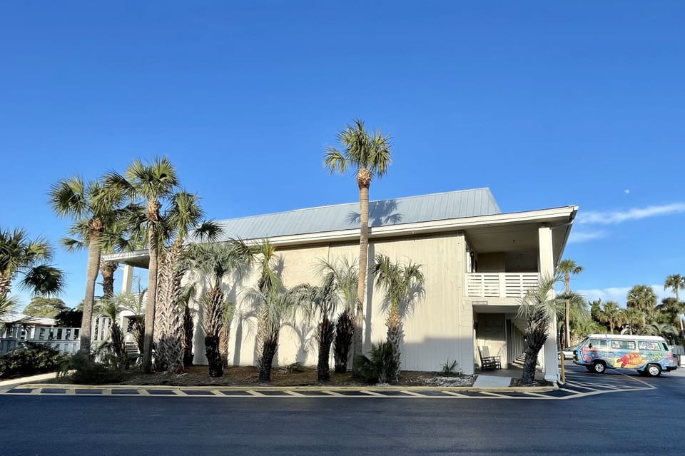 303 Tarpon Blvd. Is the address of the Sunsuite’s.
