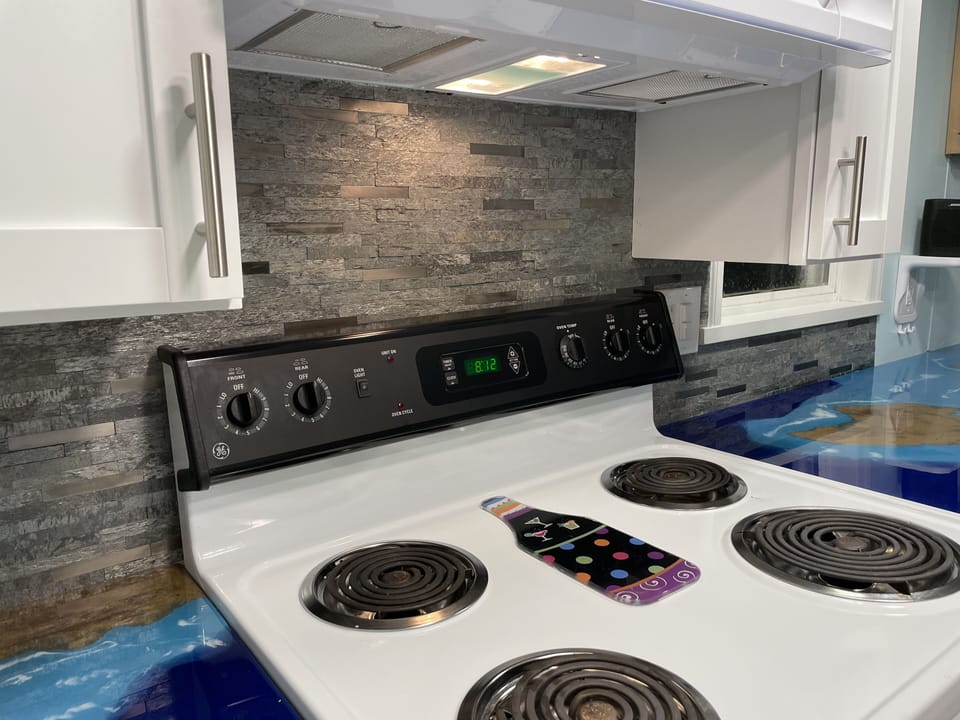New back splash installed Sept 2021