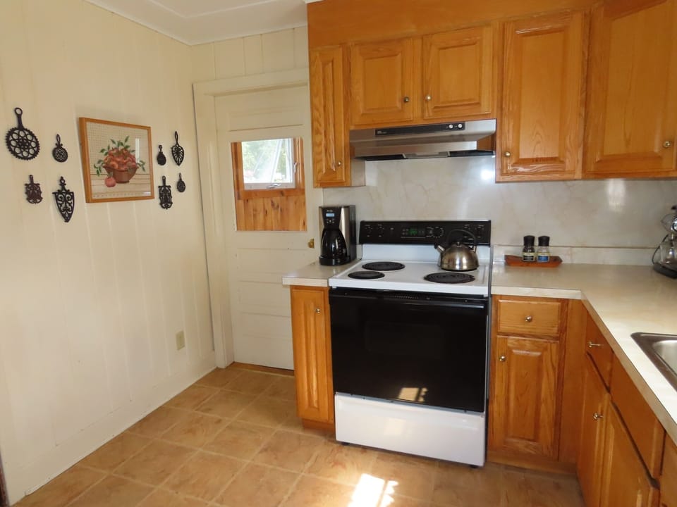 Fully equipped kitchen