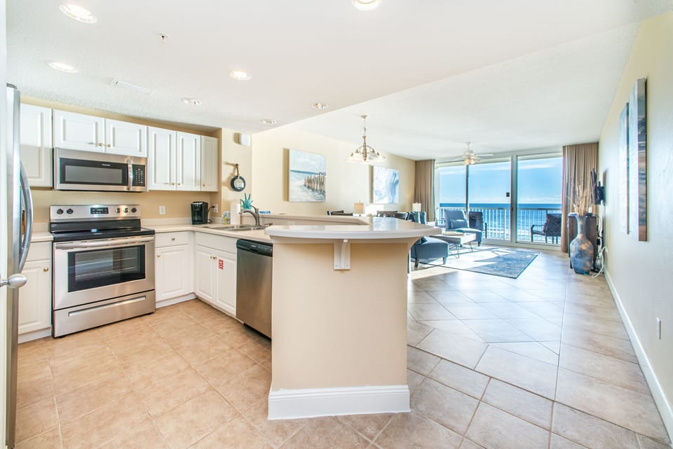 Step right in to Majestic Beach Towers 2-403