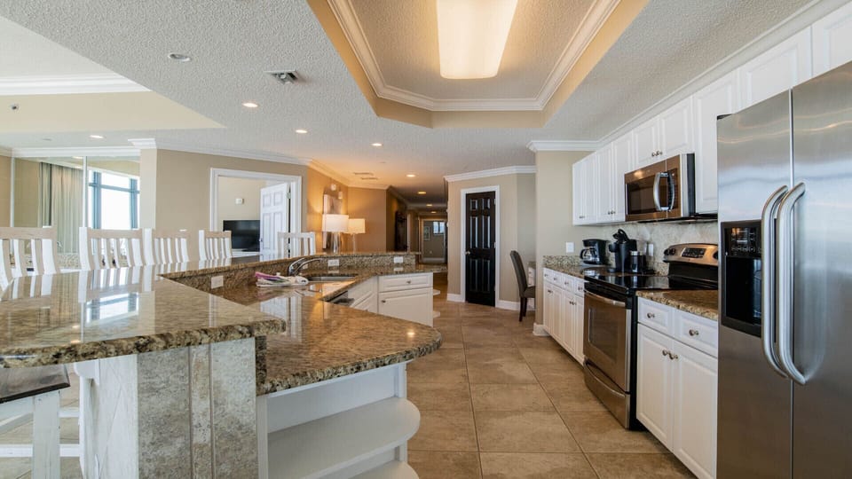 Phoenix West 2201 Kitchen
