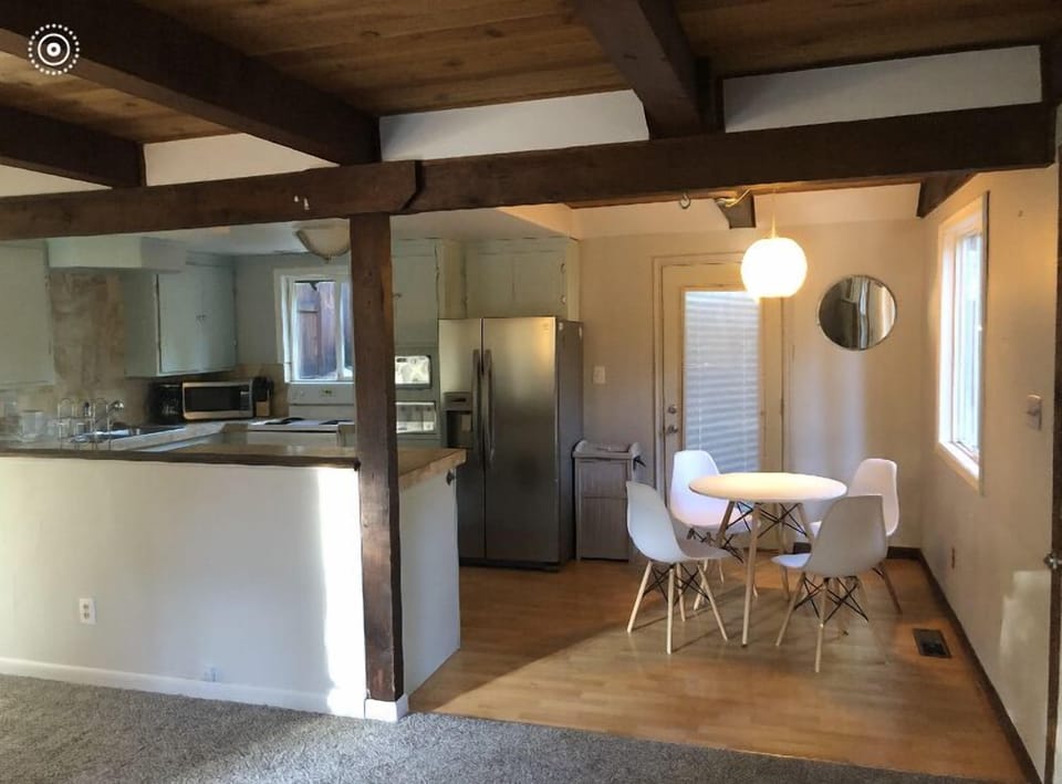 Open flow kitchen to living room