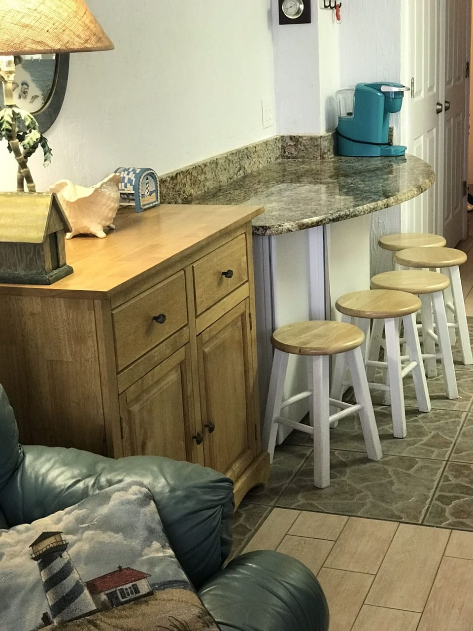 Eat in kitchen