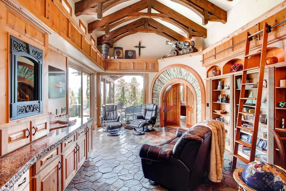 A memorable Library Room