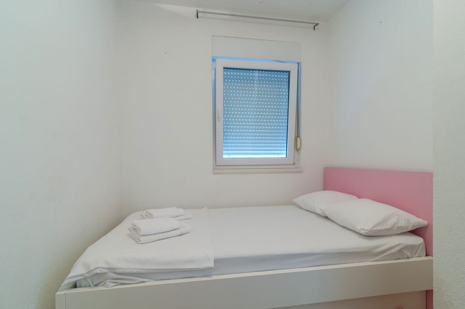 two single bad 209x90 is now