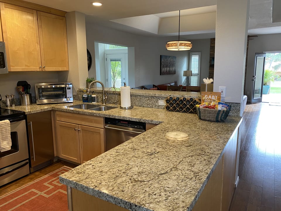 Granite counter top with Ice Machine and RO Water Dispenser