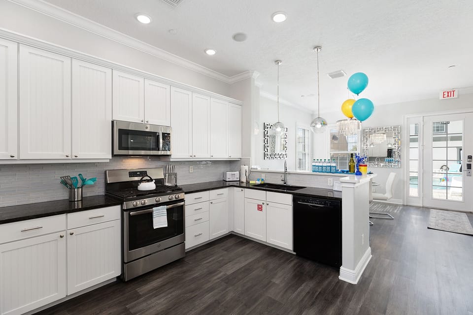Prepare delicious meals for the whole family in the kitchen