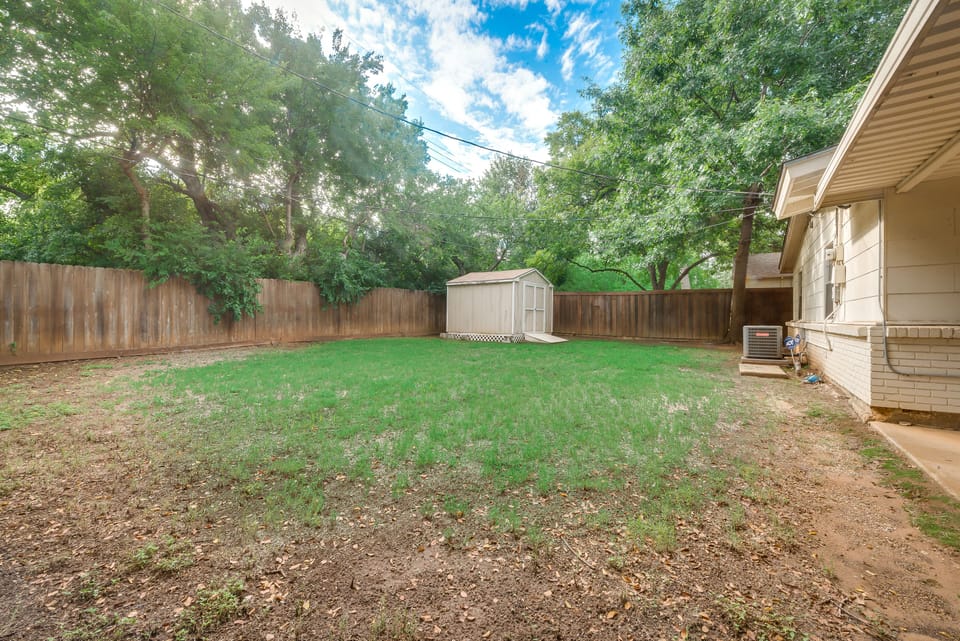 Spacious private backyard to relax and enjoy!