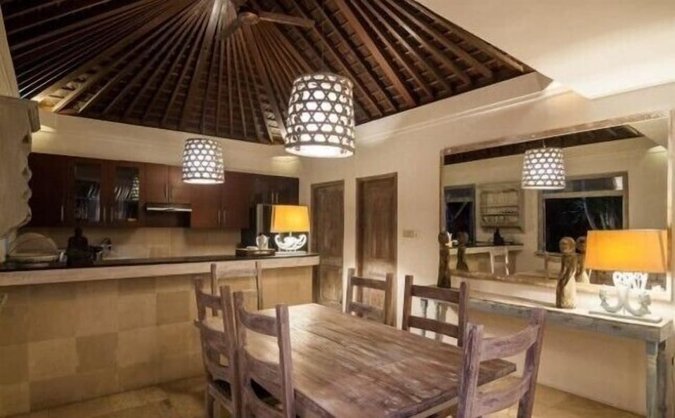 7' by the Beach, 3 BR Amazing View