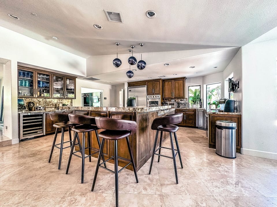 Enjoy preparing your next family event or holiday in the fully stocked kitchen!