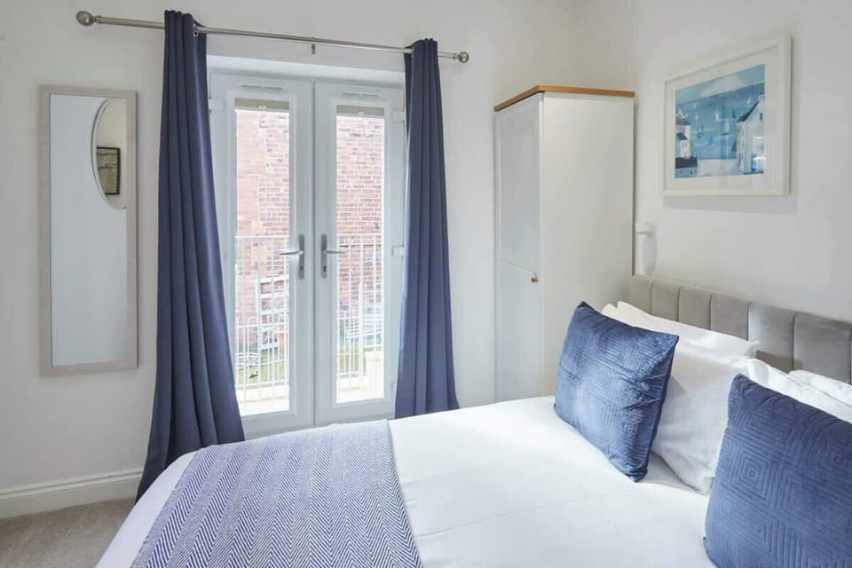 Number 2 at Pannett Apartments, Whitby - Host & Stay