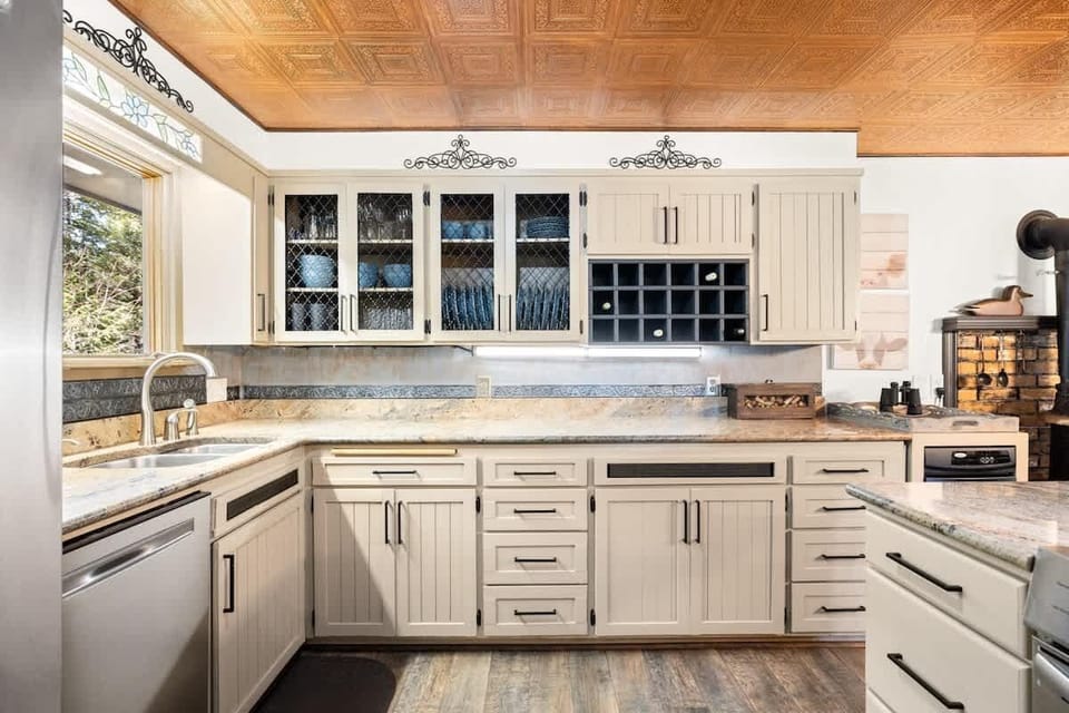 Large Kitchen