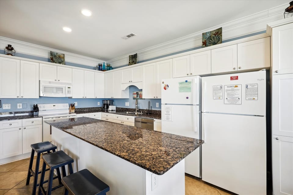 Fully equipped kitchen will make meal prep a breeze.