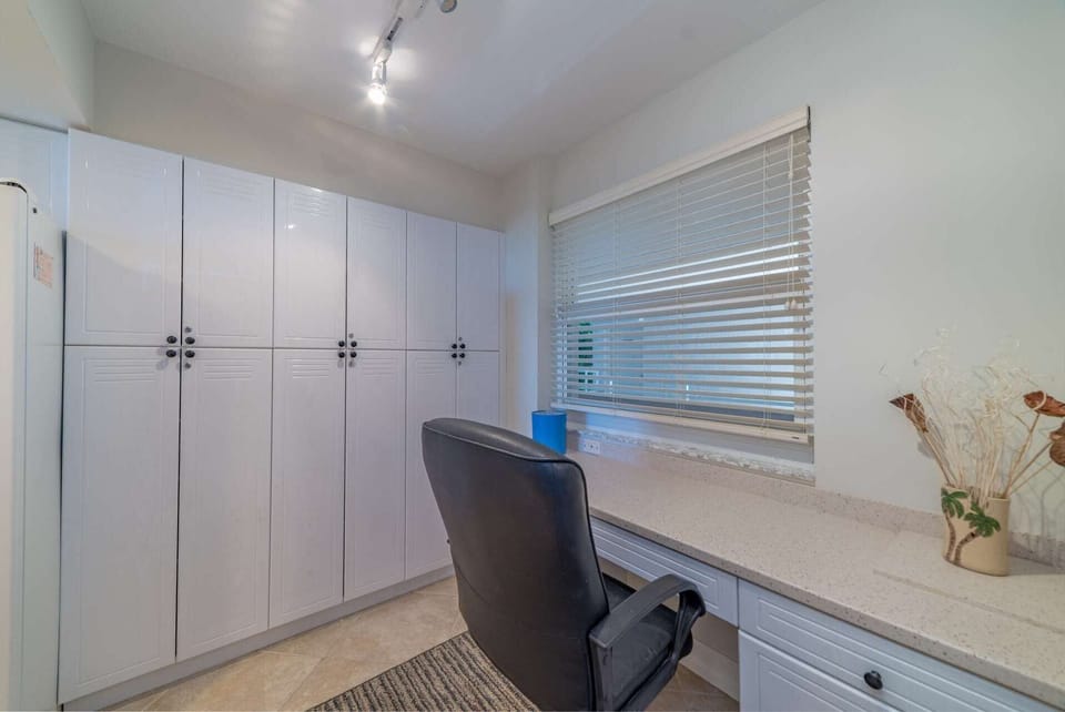 If there is work to be done that cannot wait until you return home, this office nook is the perfect place to tackle it.