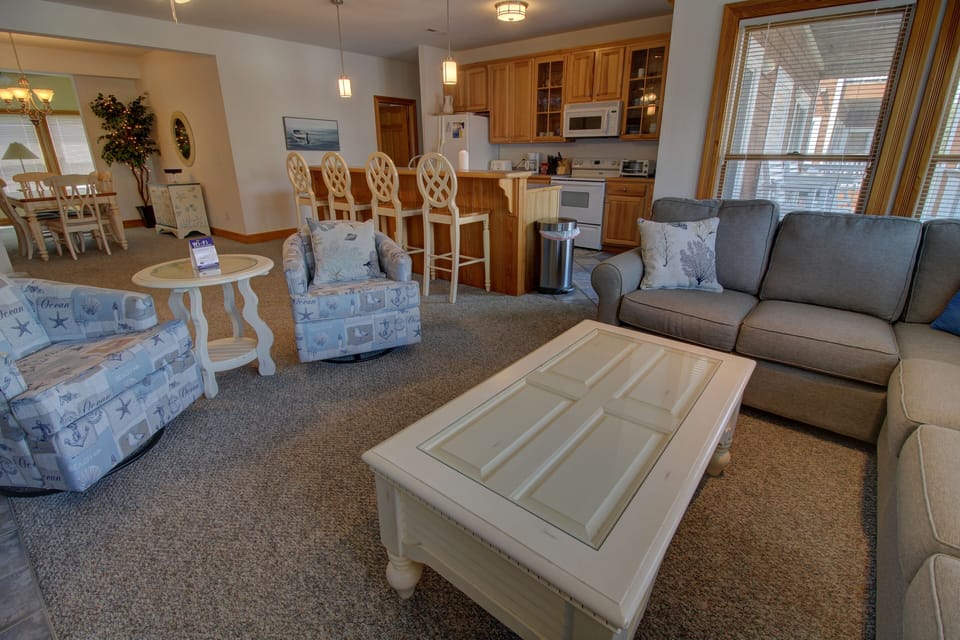 K5502 Main Living Area with New Sectional and Chairs