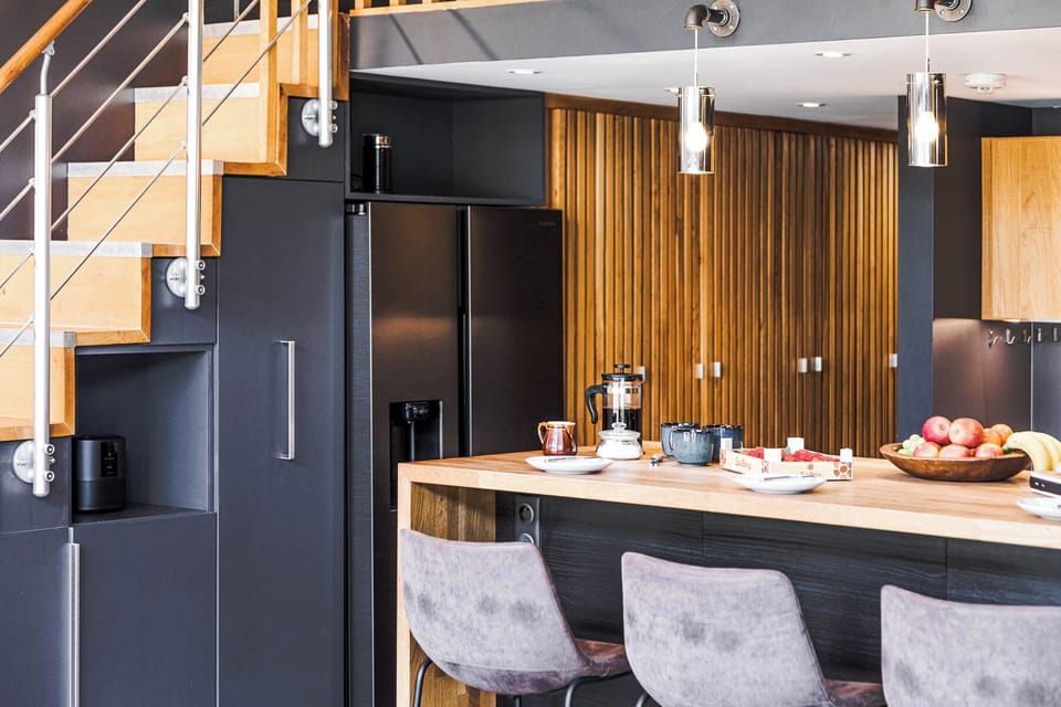 Breakfast bar
