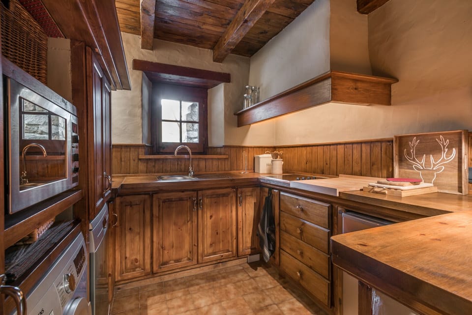 Open kitchen Casa Es Pletieus by Totiaran, in Arties