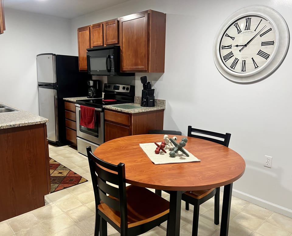 Dining area attached to kitchen.