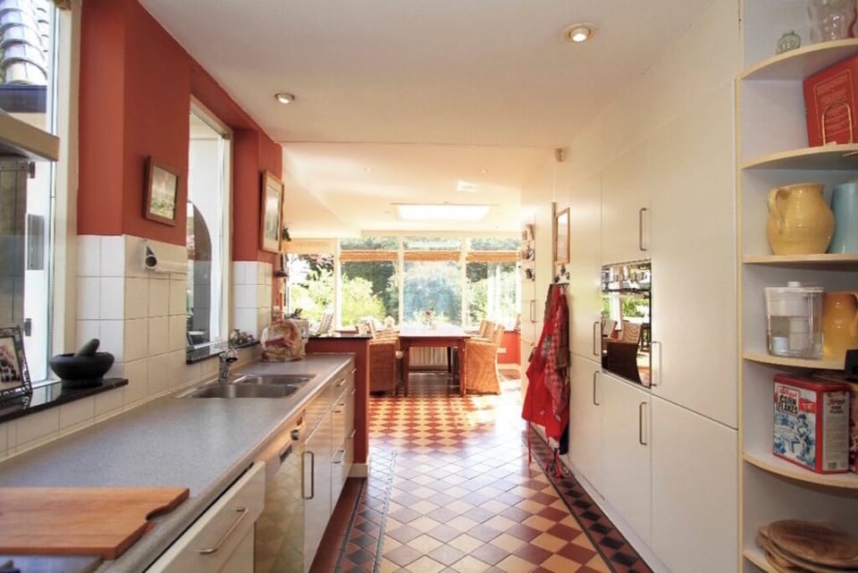 Kitchen (3)