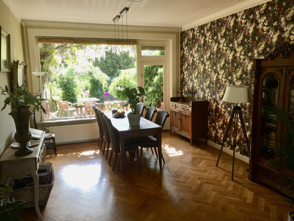 Dining room (2)
