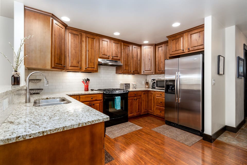 Full kitchen available with drip coffee machine.