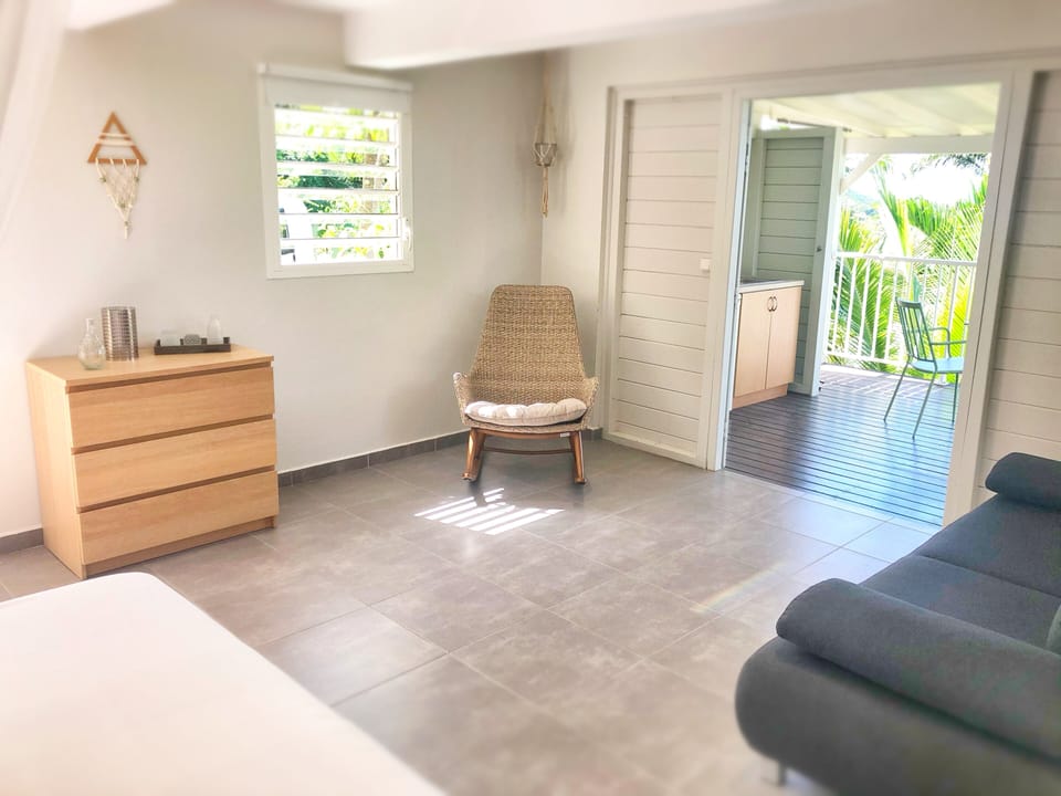 The Amandiers apartment lounge area Résidence O Coeur de Deshaies (2)