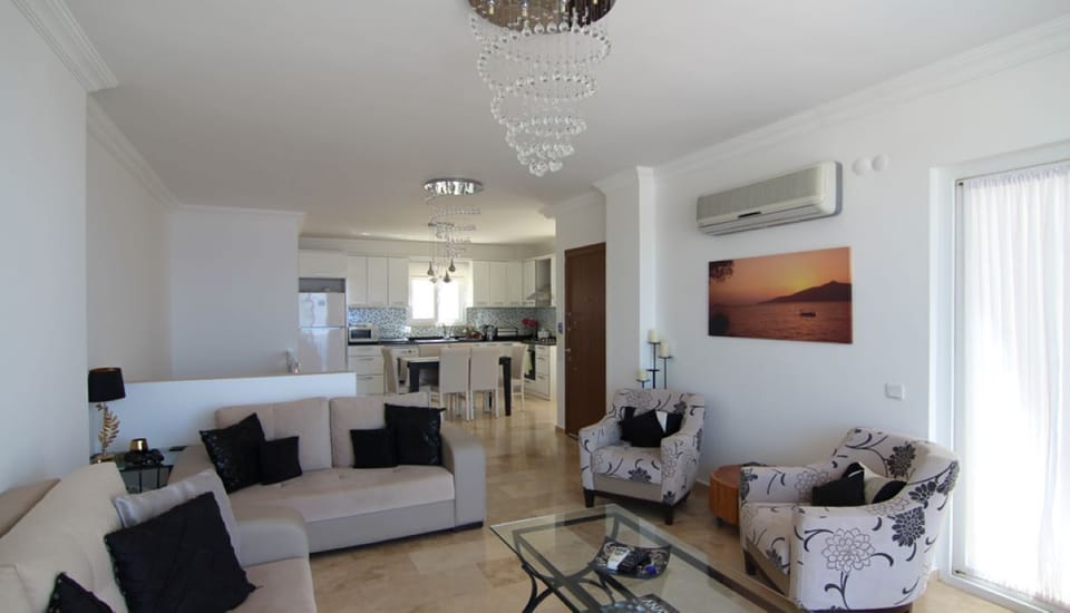 Open plan living/ dining area 1st floor