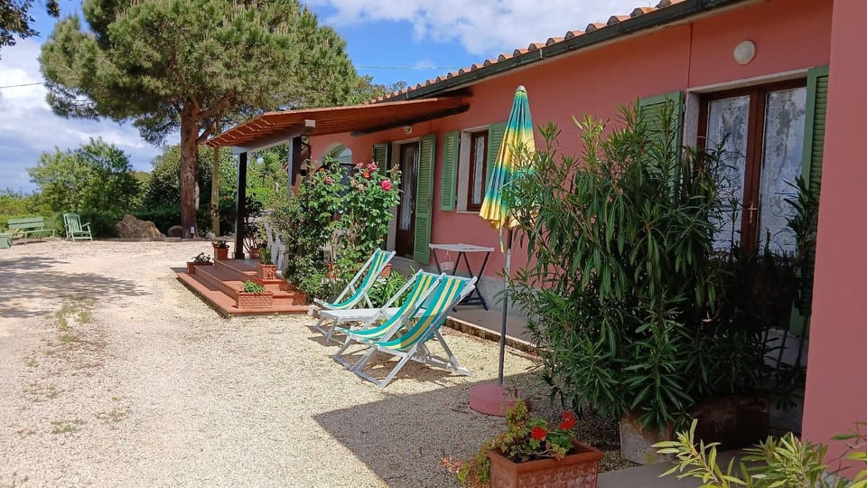 Villa Giuliana, garden and external square.