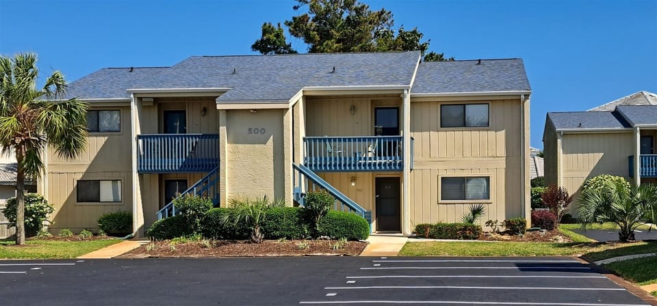 Building 500 Beachy Keen 501 First Floor Bottom Left