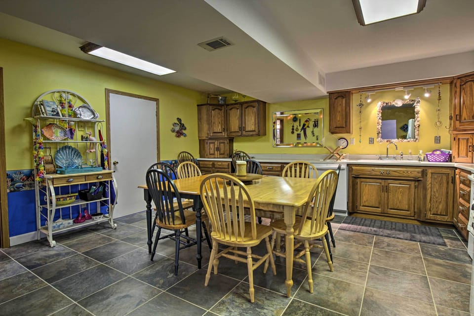 Kitchen | Cooking Basics | Dining Table | Bar Area