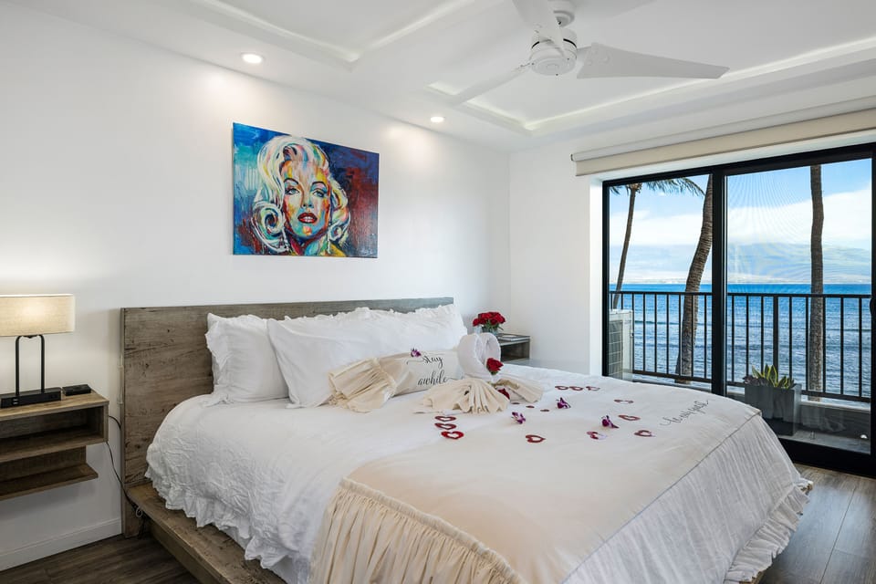 Master bedroom with king bed 