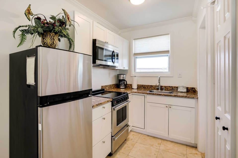 Kitchen | Keyless Entry