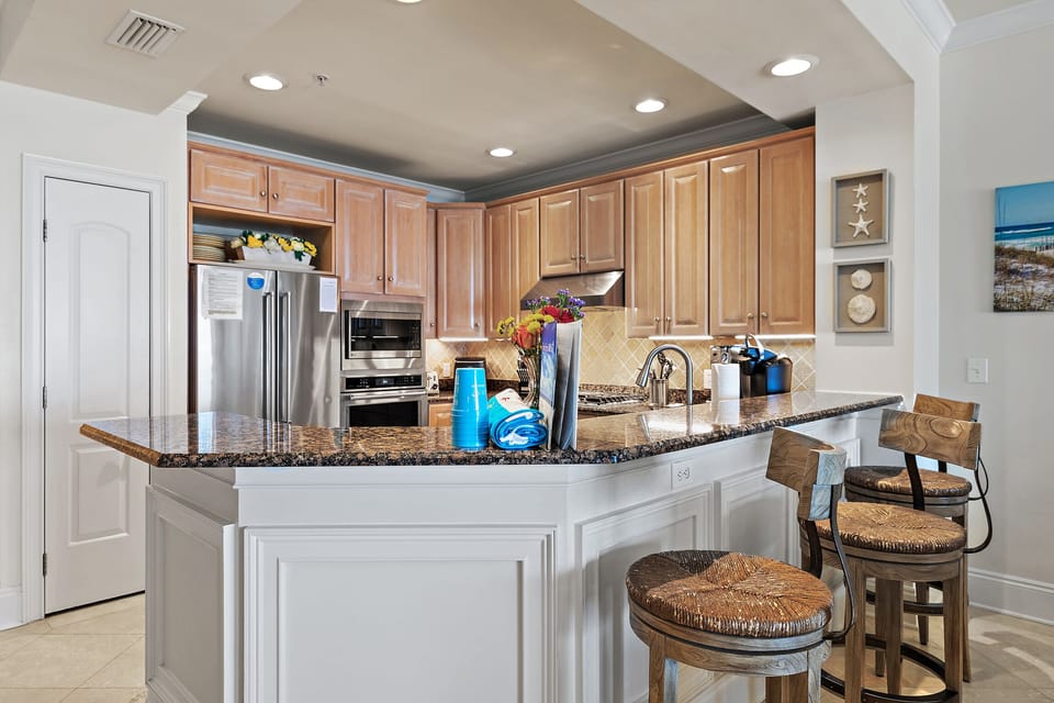 All of Your Friend at The Beach's gulf front condos at Villa Coyaba have fully stocked kitchens with everything from crockpots to shrimp boil pots. There is plenty of cookware and bakeware for your family and friends beach front getaway.